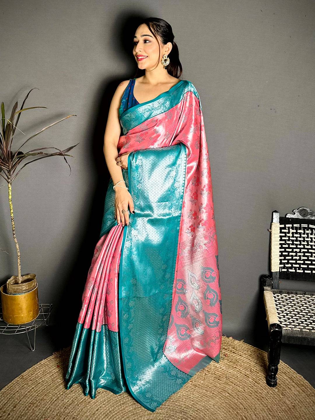 Teal Pink Border Tissue Kanchi Saree