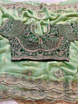 GREEN