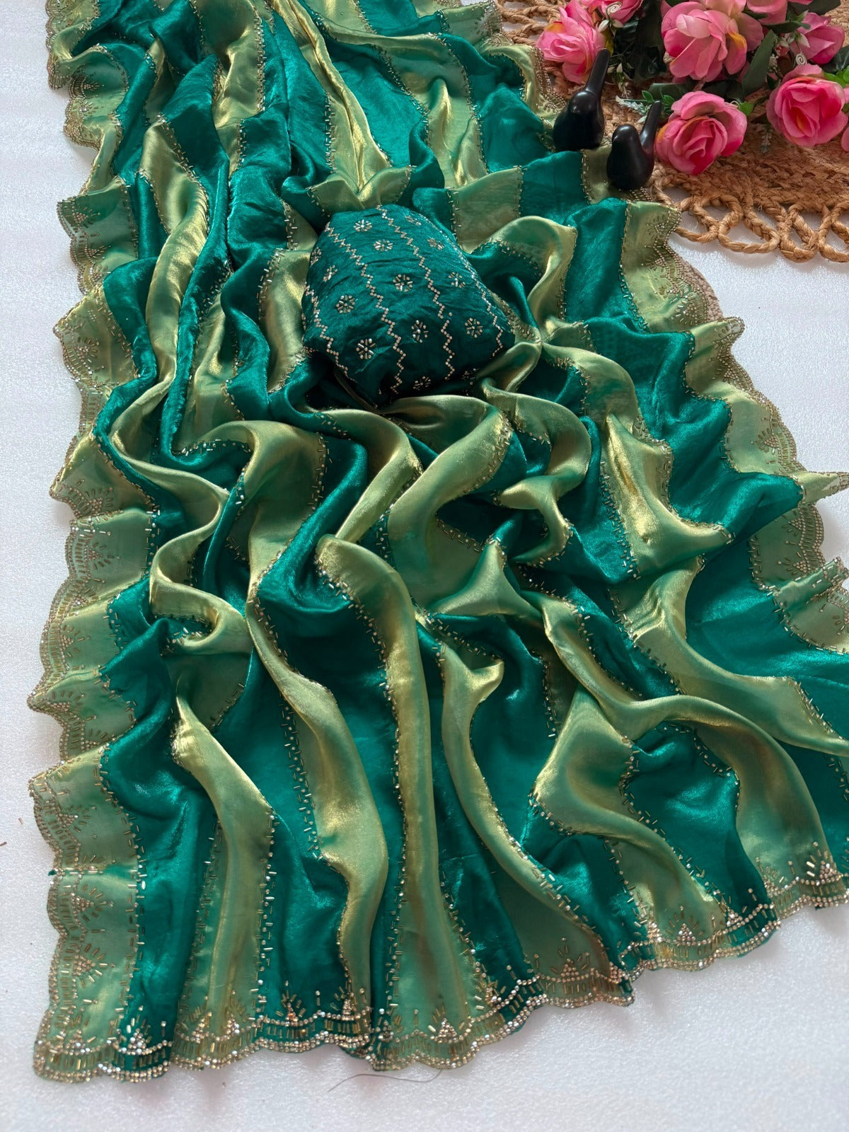 GREEN